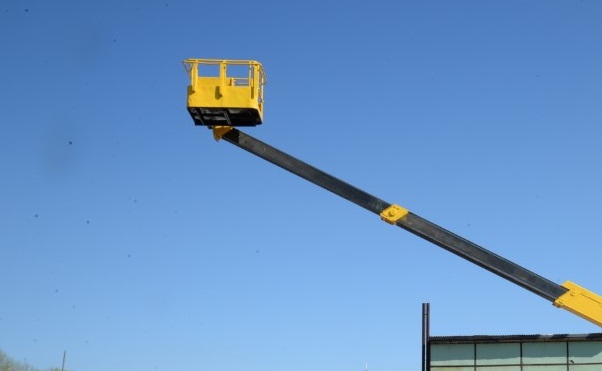 Услуги Автовышки вездехода 30м