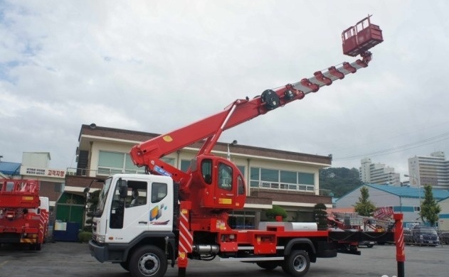 Услуга, аренда автовышки Mitsubishi Canter, Aichi