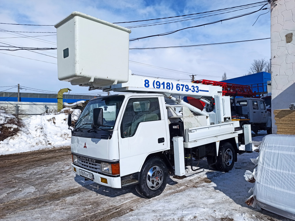 Аренда автовышки с поворотной люлькой.