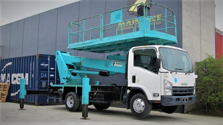 Аренда автовышки 12 - 36 метров