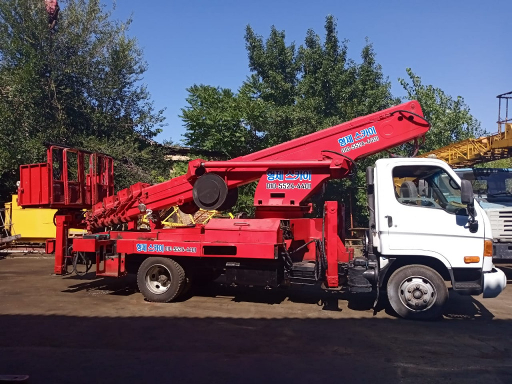 Автовышка от 17 до 28 метров в аренду.