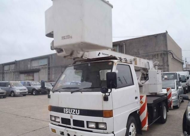 Автовышки от 14 до 25м форма оплаты любая!