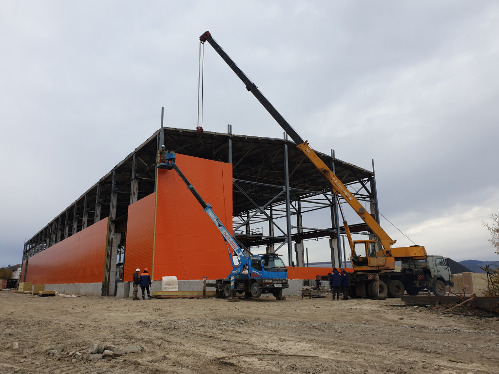 Аренда Автовышек с управлением из люльки.