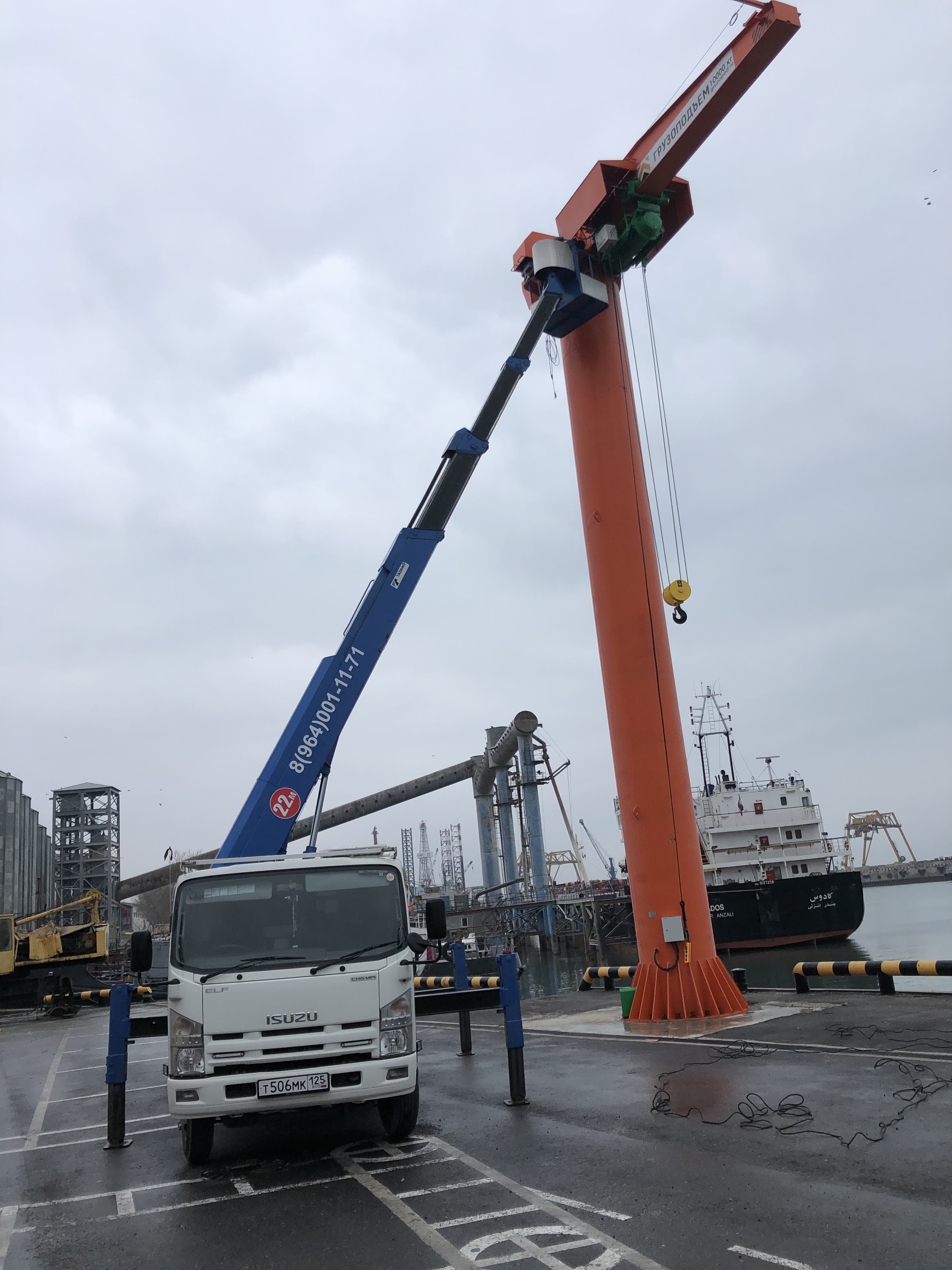 Автовышка аренда. Высотные работы.