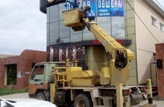 Предоставляю услуги автовышки