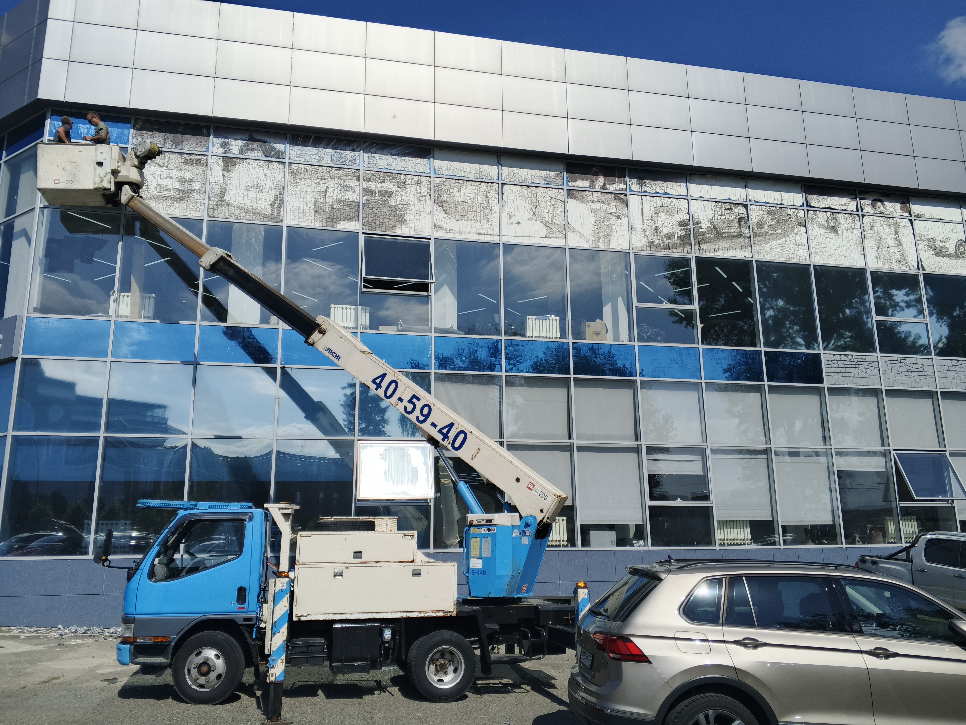 Услуги автовышки С лебедкой