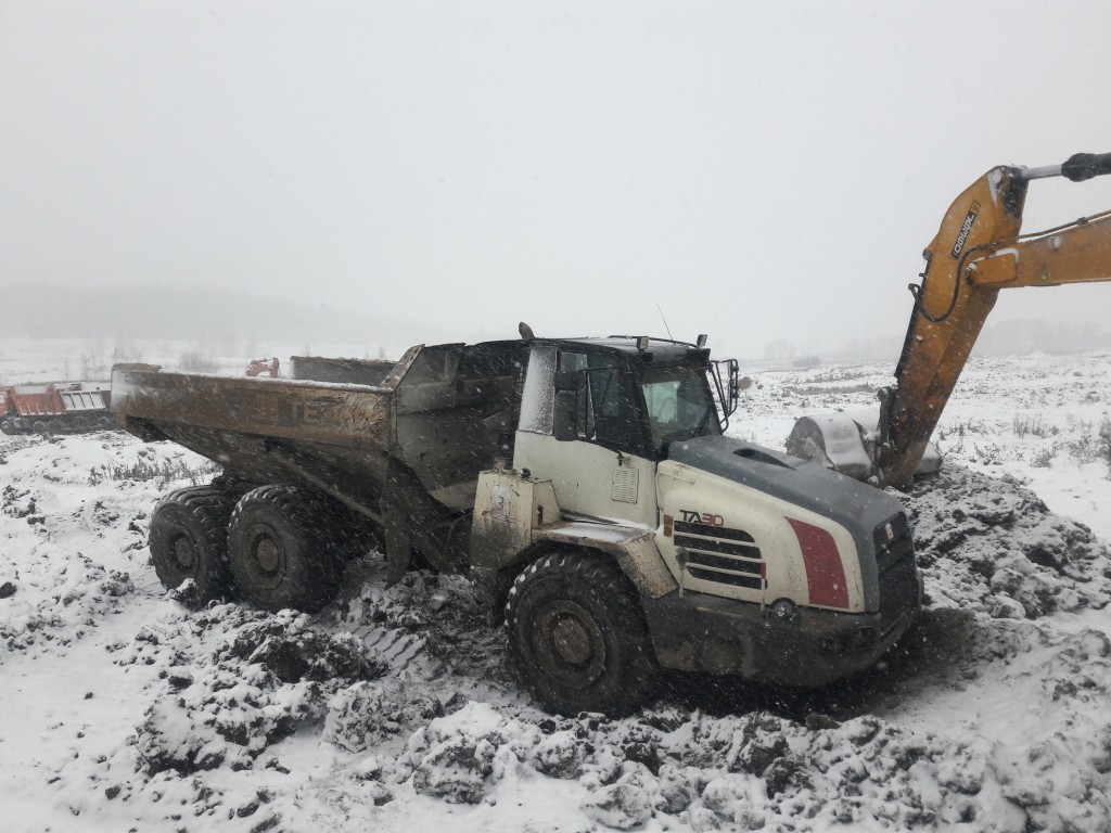 Сочлененный самосвал terex