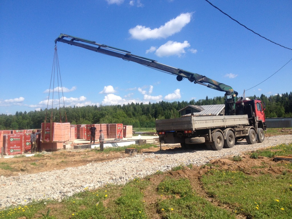 Манипулятор вездеход 8Х8 стрела 20т 30м