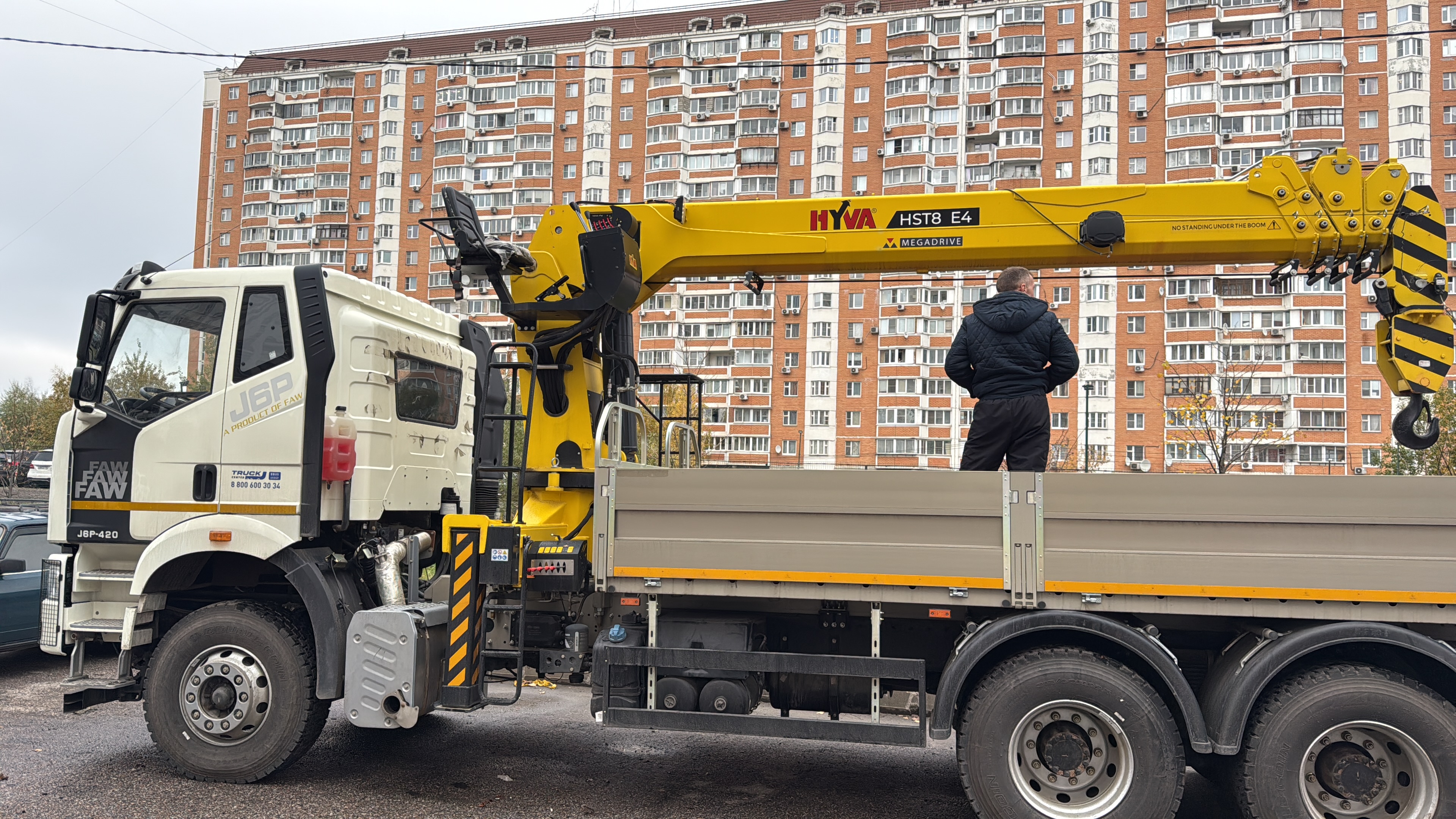 Манипулятор с КМУ на 8 тонн