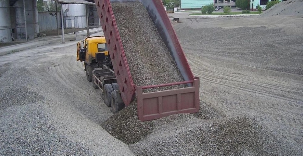 Аренда самосвала. Доставка песка,щебня