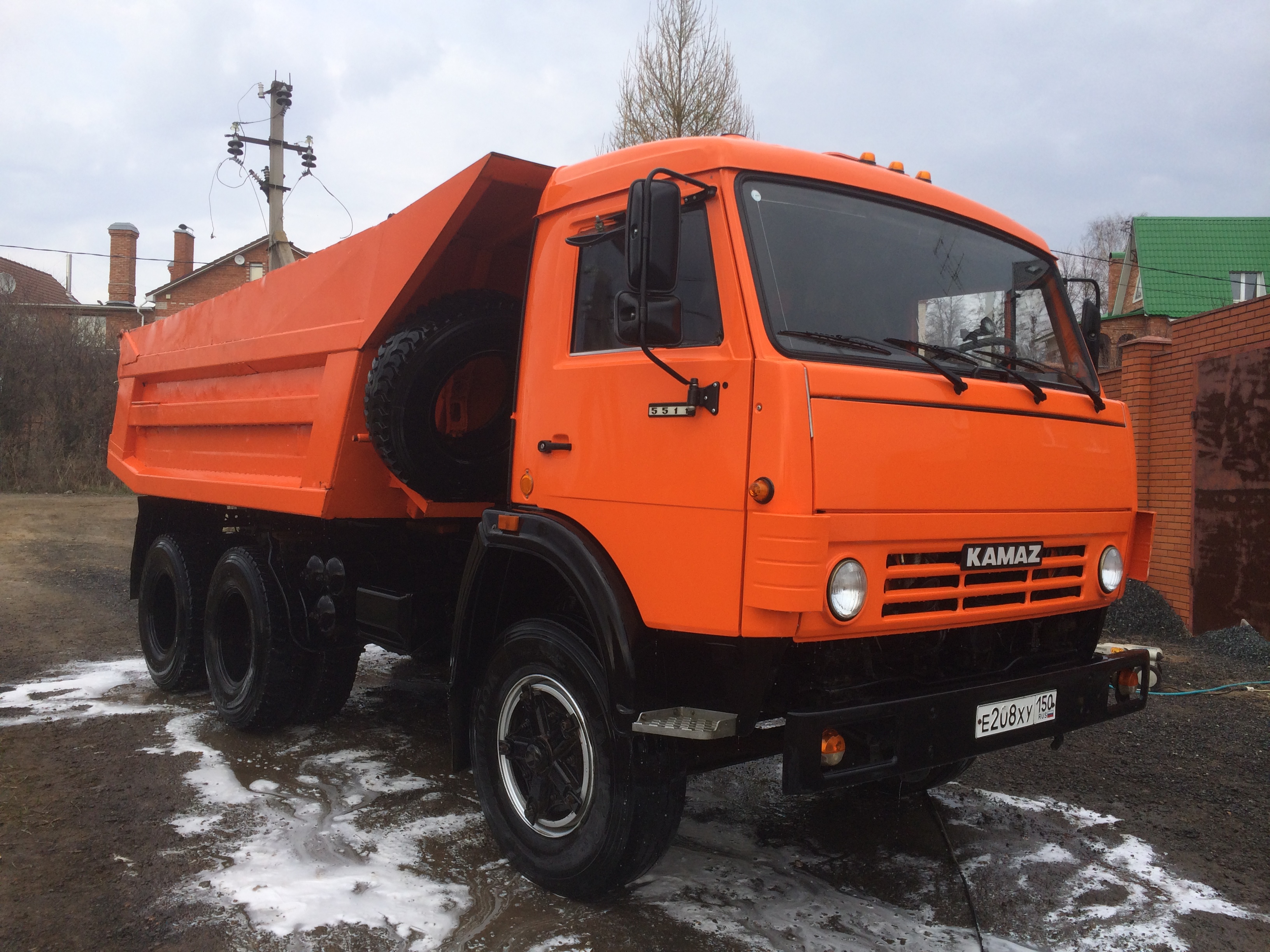 Доставка сыпучих нерудных материалов  . Аренда