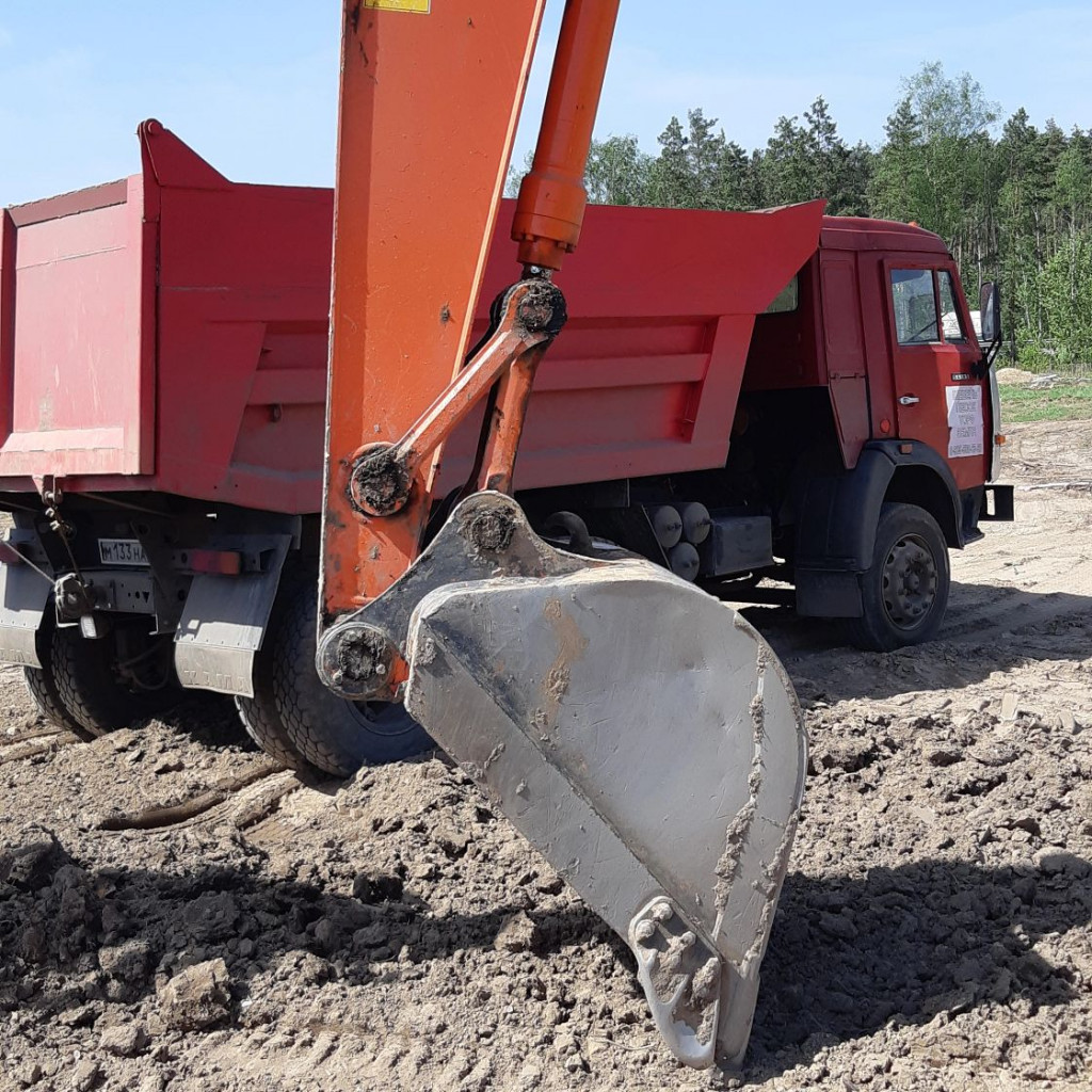 Доставка: щебень, щебень вторичный, торф, песок.