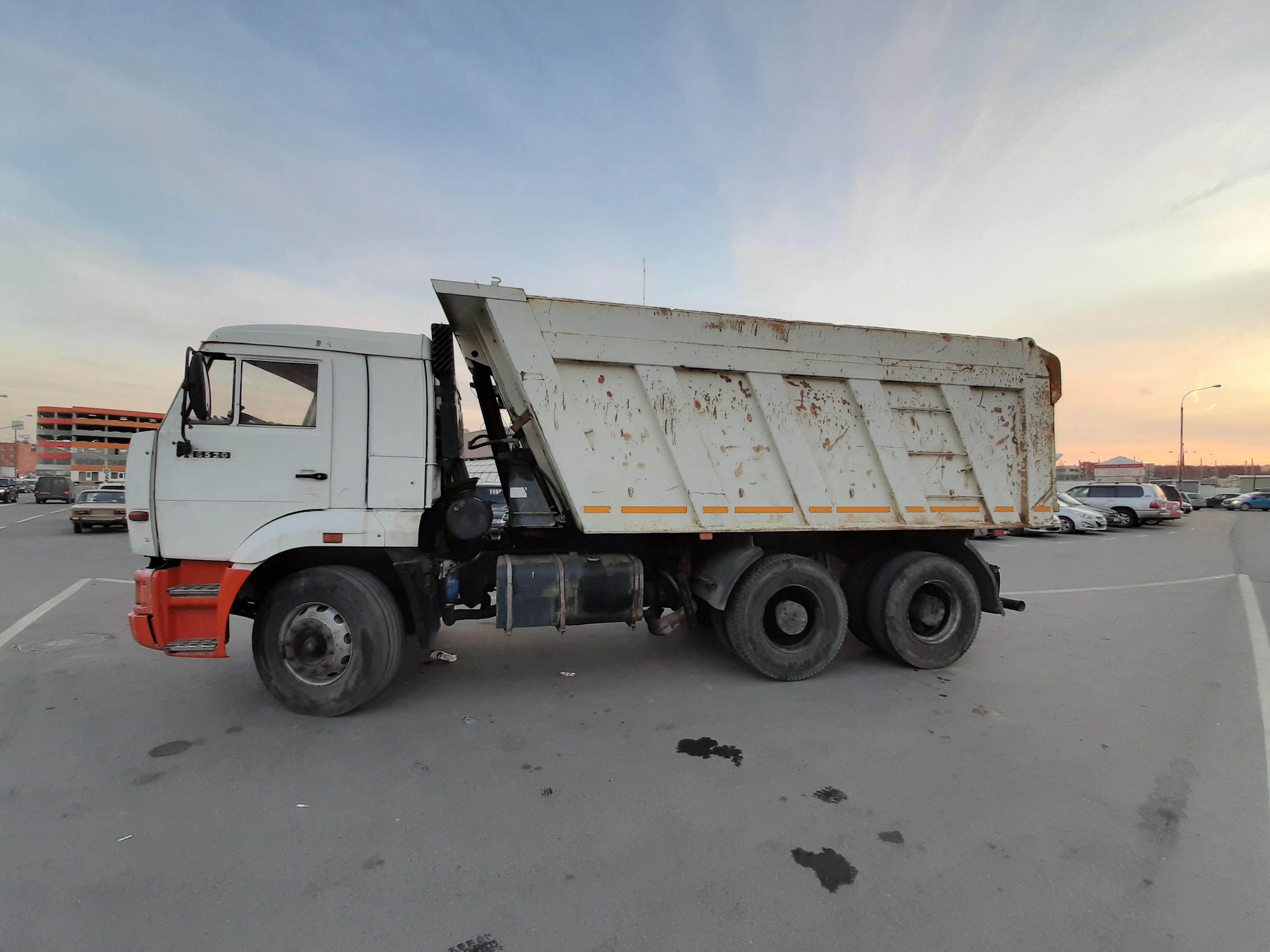 Ищу работу для тонаров и самосвалов