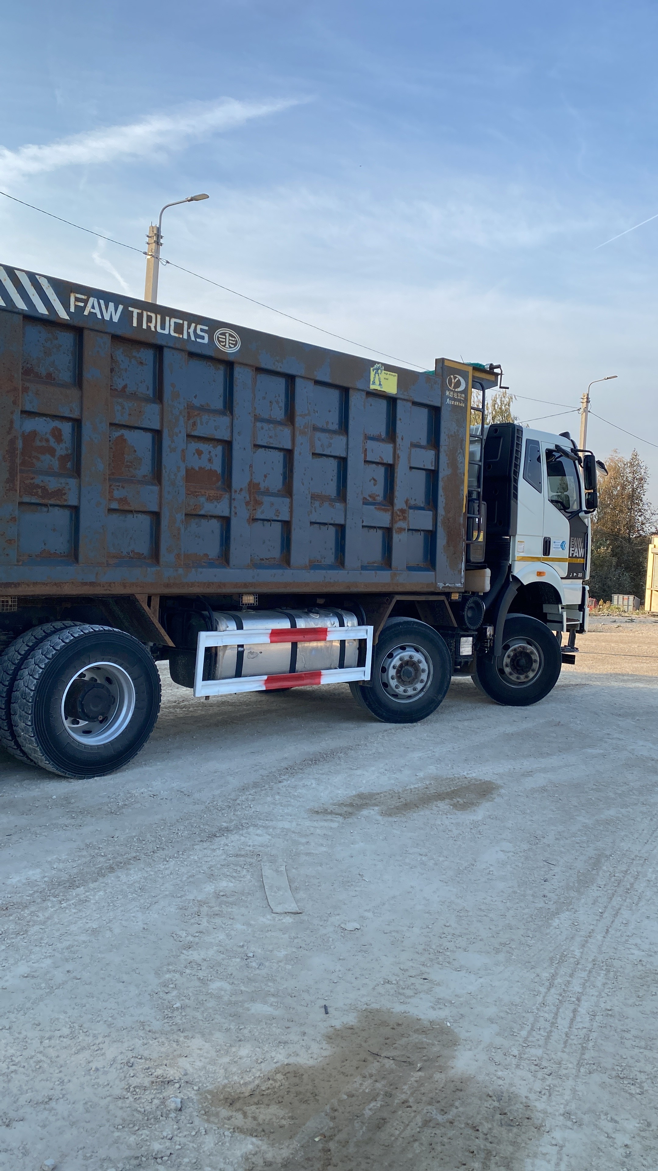 Сыпучие матерьялы самосвалом 35 кубов