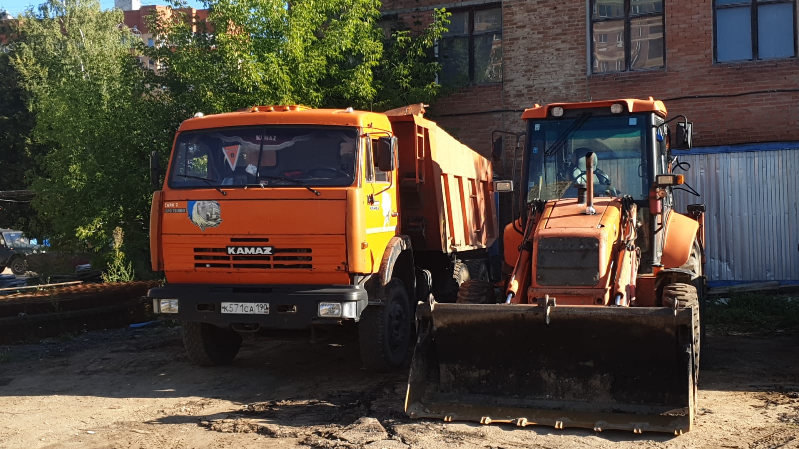 Услуги самосвала.Песок/щебень. Вывоз мусора