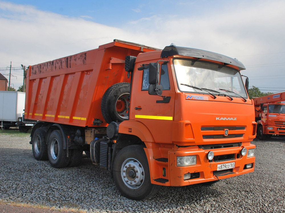 Самосвал с водителем в аренду на длительный срок