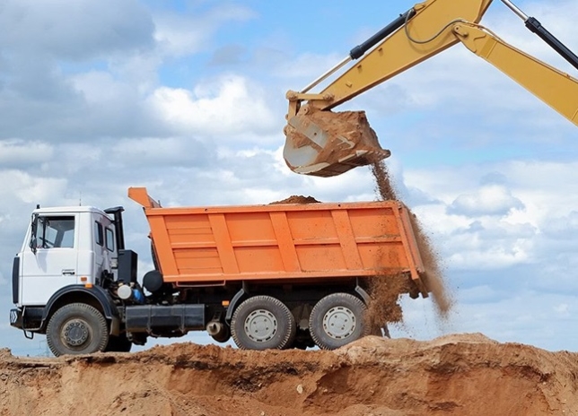 С доставкой самосвалом песок щебень, торф навоз