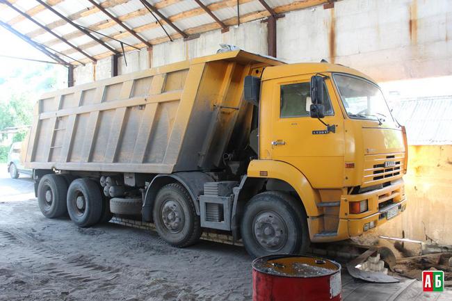 Самосвал 30т, 20-25 м3  сдам в аренду