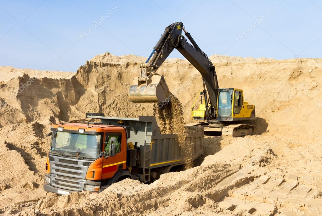 Перевозка сыпучих грузов. Аренда самосвалов до 30т