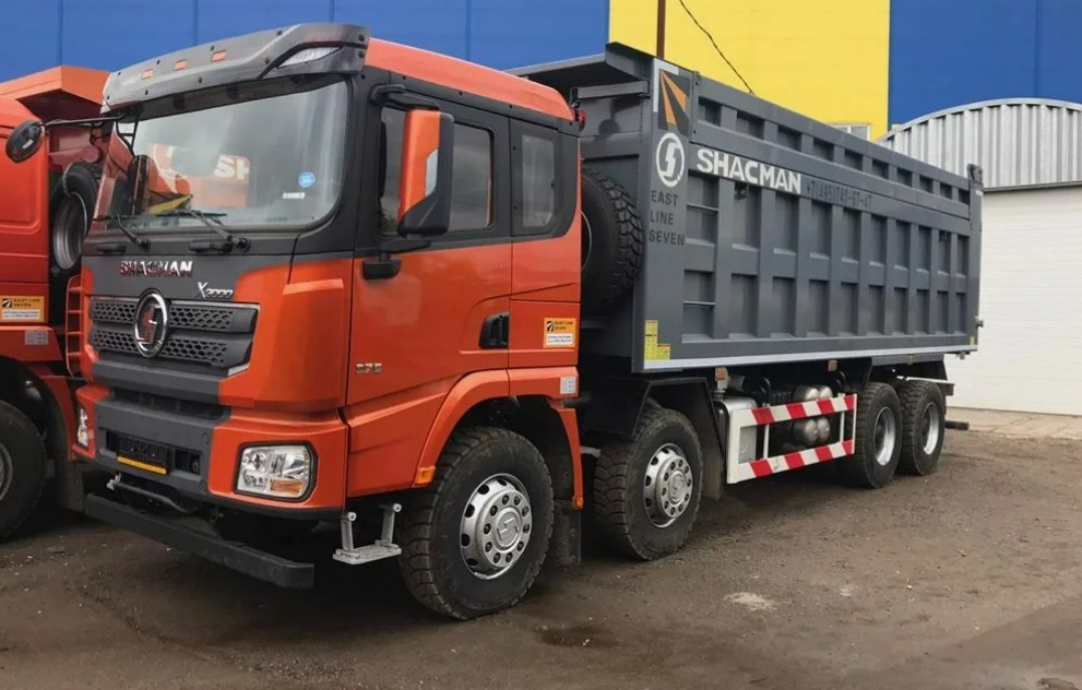 Предоставляем услуги 4ех осного самосвала тонара.