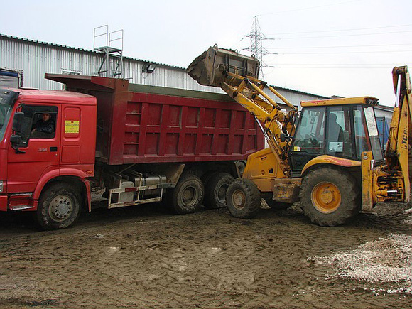 Услуги самосвалов от 10 до 30 тонн