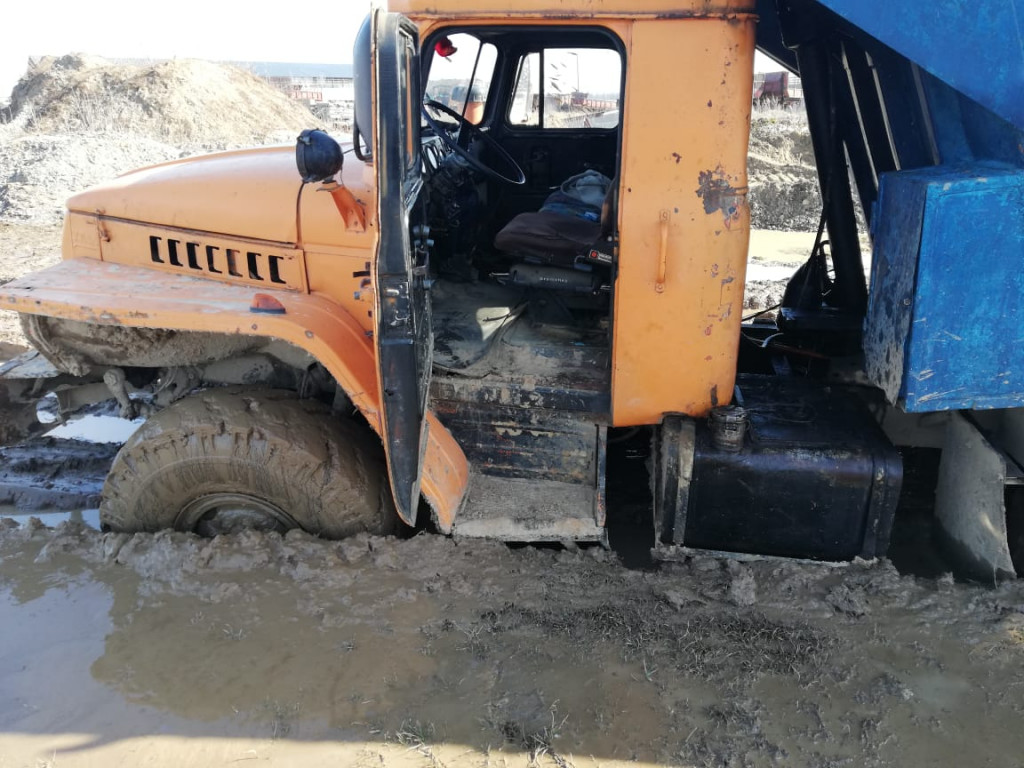 Вездеходы самосвалы в аренду. Перевозка грузов.