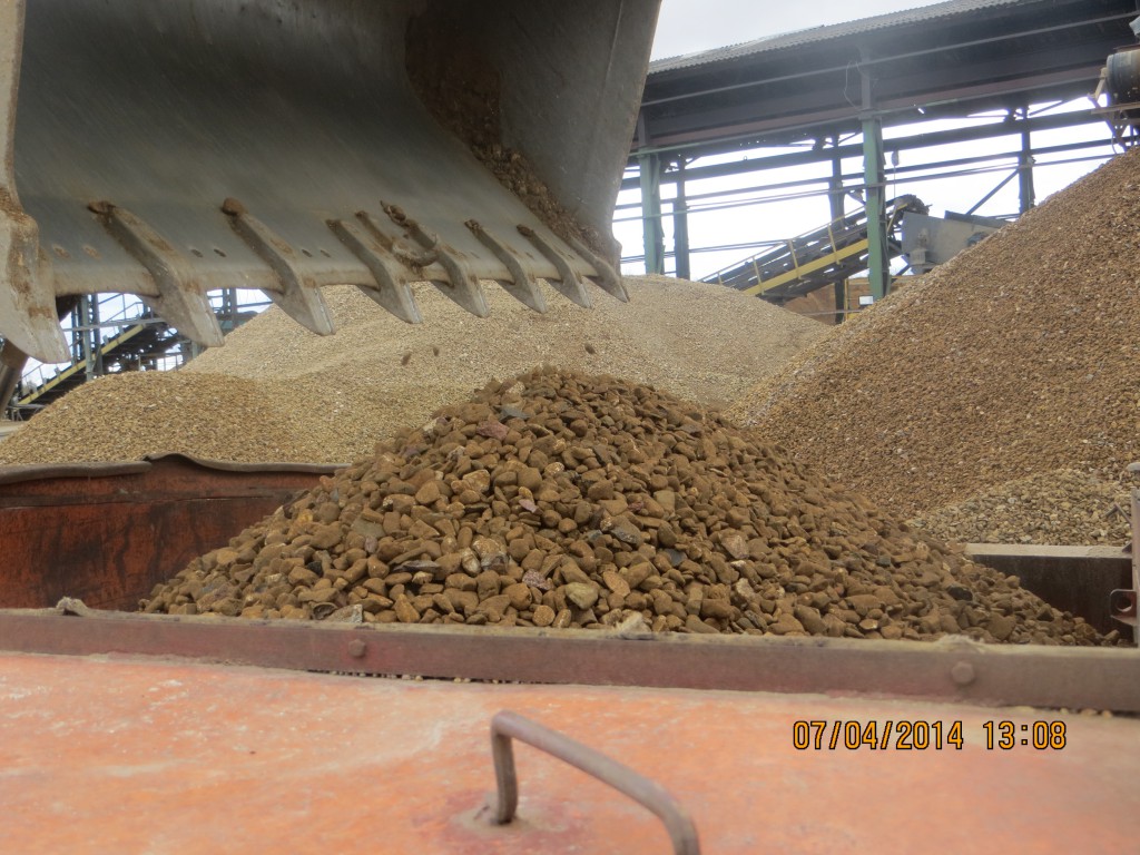 Доставка отсева гравия пгс