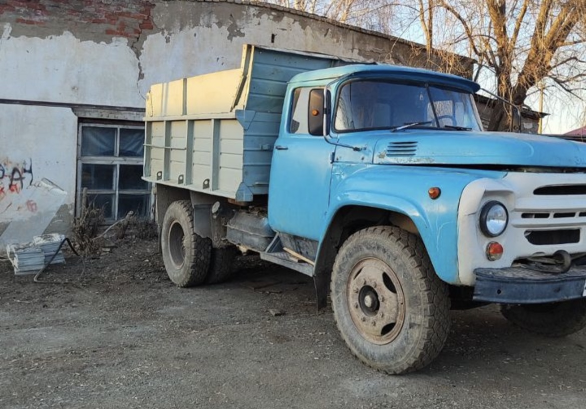 Самосвал ЗиЛ сельхознтк