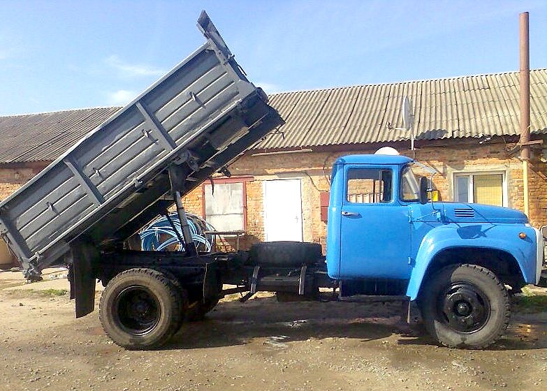 Песок, щебень, земля, навоз...