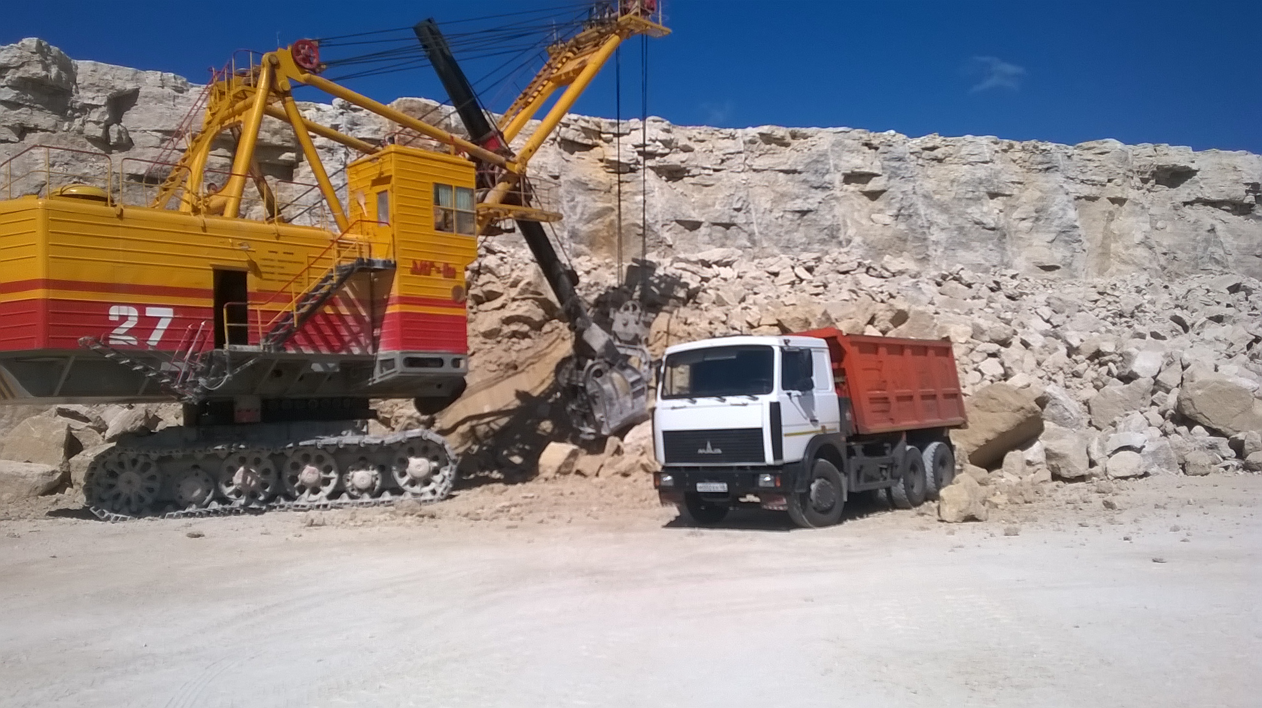 Маз самосвал грузоперевозки доставка песка щебня