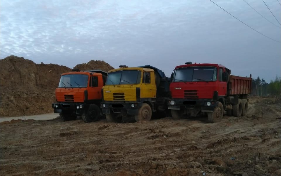 Самосвалы вездеходы 15 кубов. Перевозка 25 тонн.