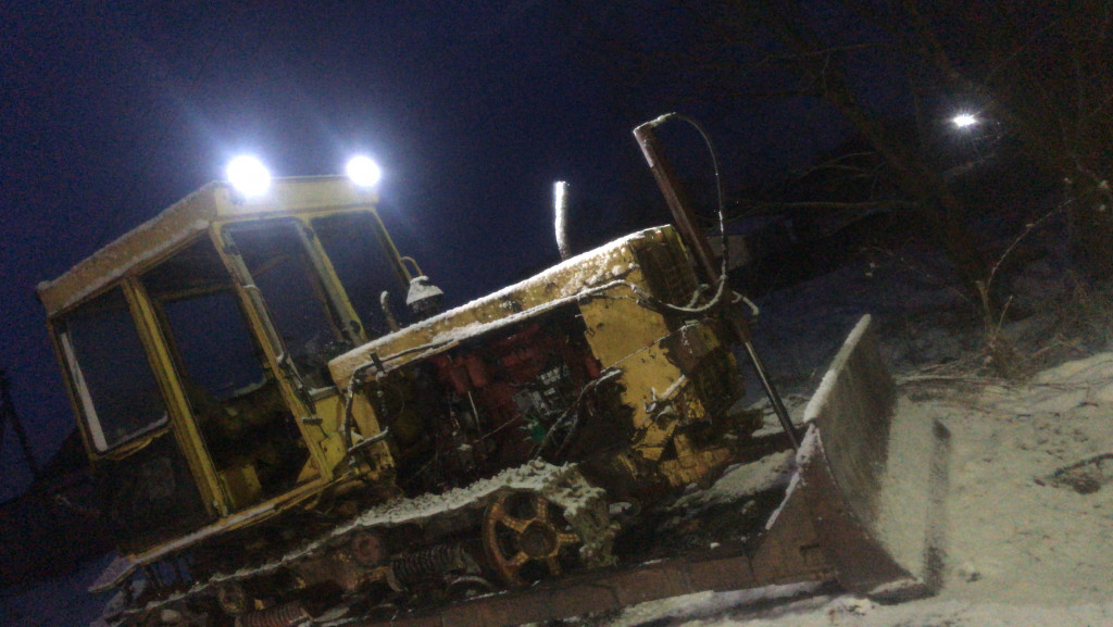 Услуги бульдозера дт по Калужской области.