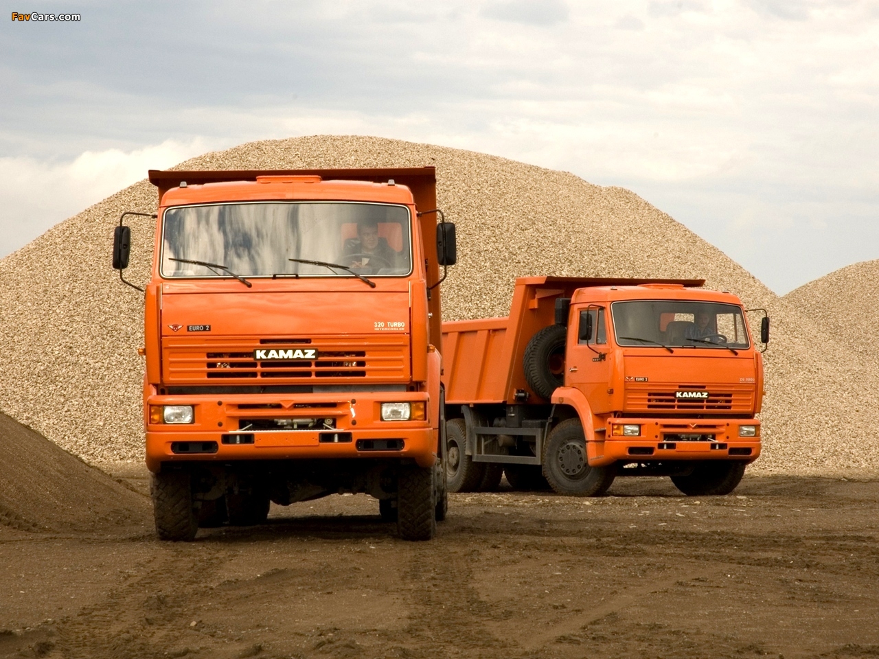 Самосвалы . Песок, щебень. Вывоз грунта.
