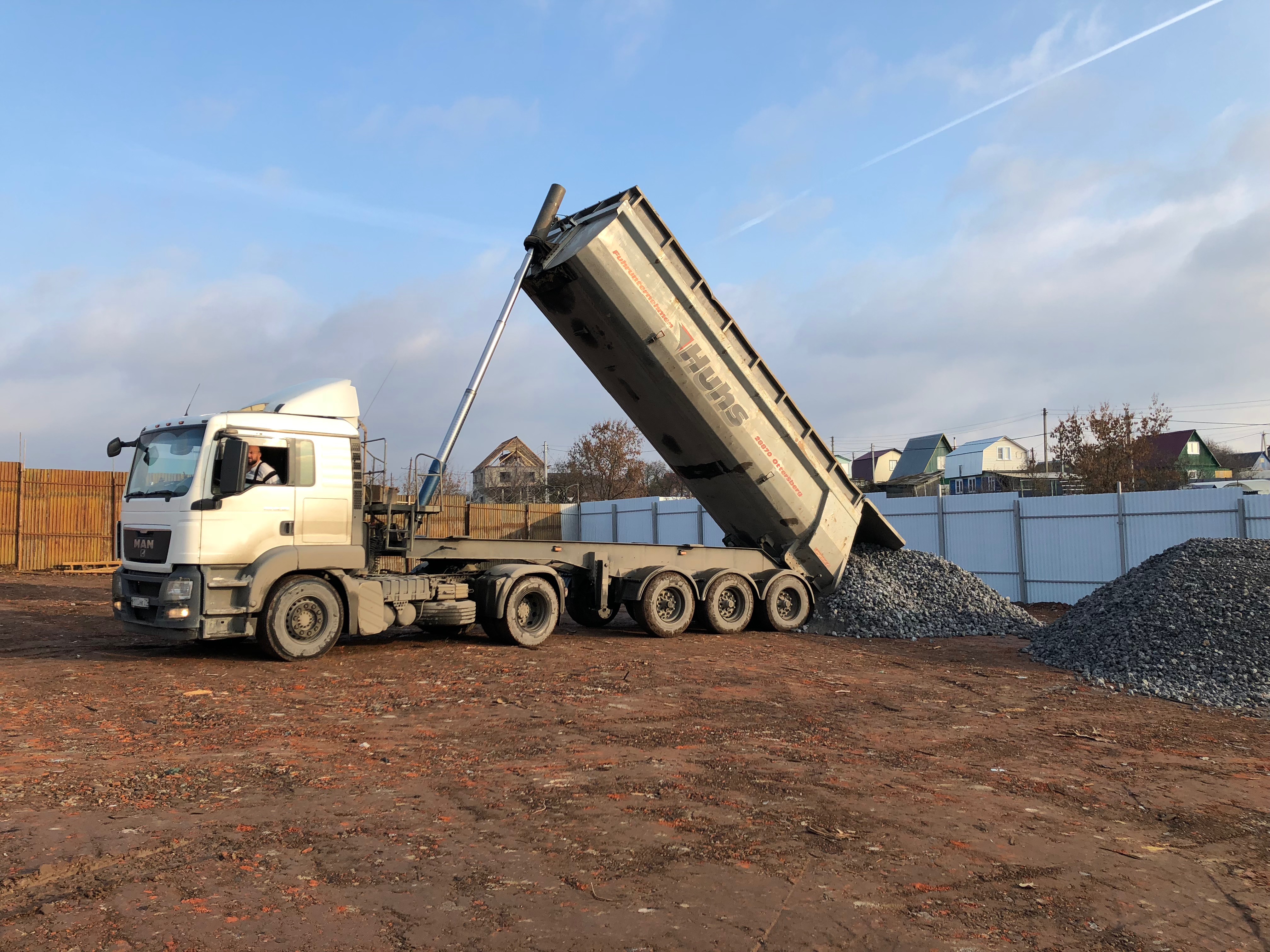 Перевозка нерудных, инертных грузов самосвалы