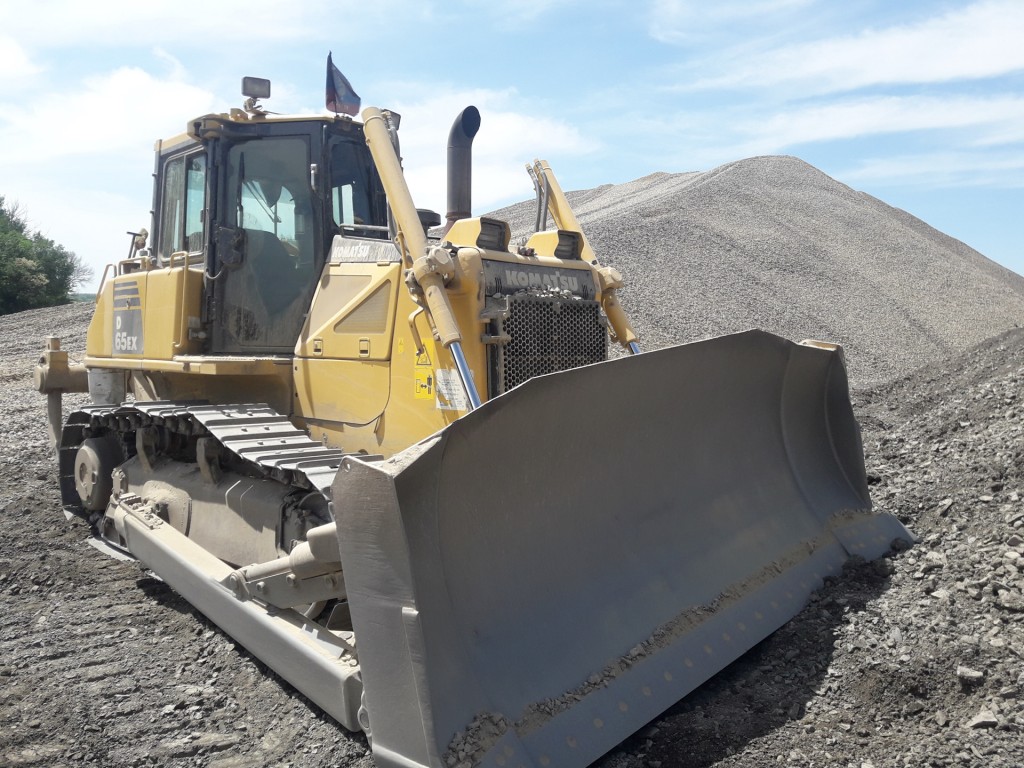 Аренда бульдозера. Земляные работы. Планировка.