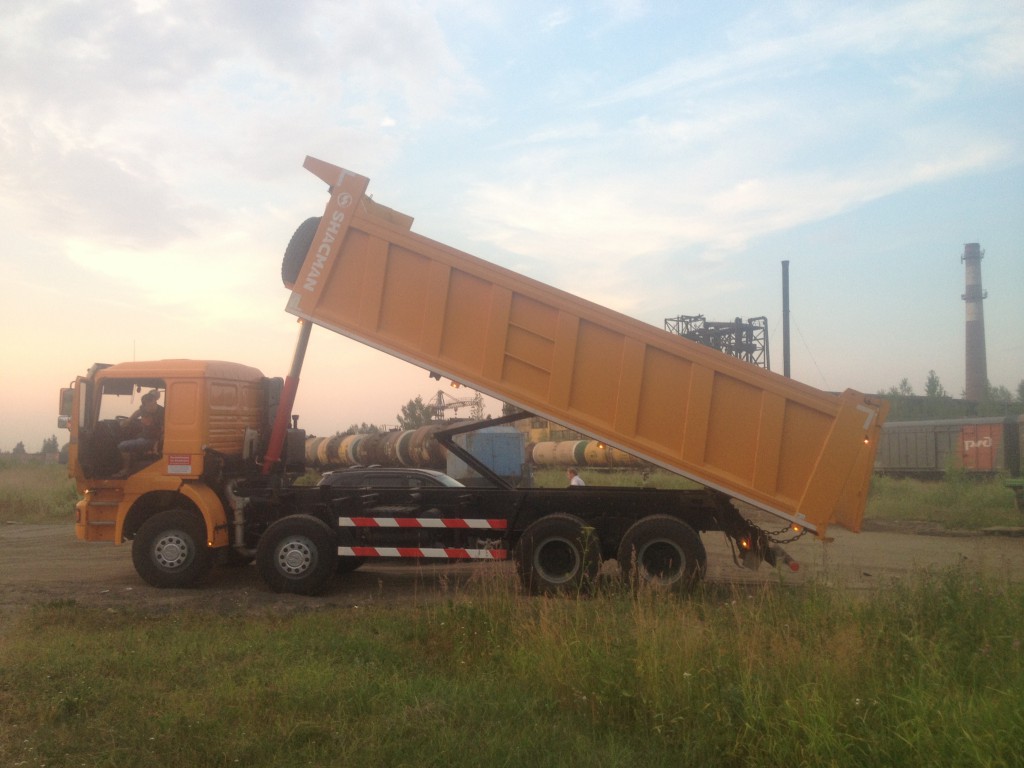 Самосвал Shacman от собственника Артем или Роман