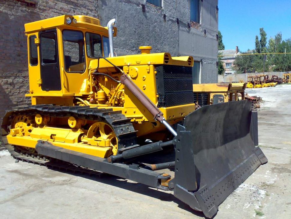 Бульдозер. Аренда гусеничной/ колёсной спецтехники