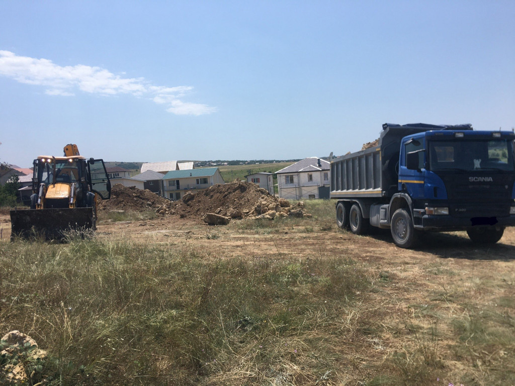 аренда / услуга экскаватора погрузчика-погрузчика