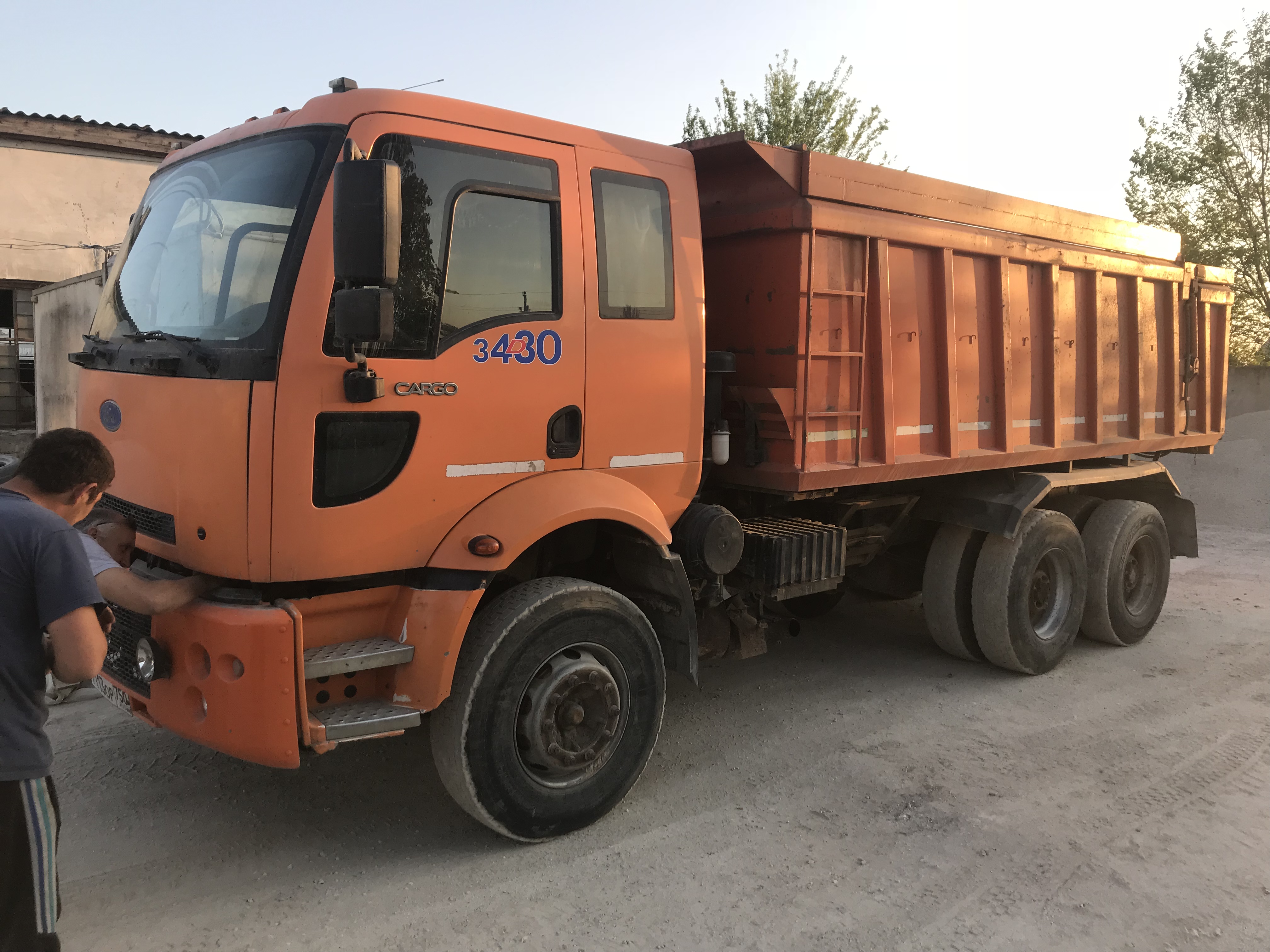 Доставка сыпучих материалов из карьеров. Феодосия