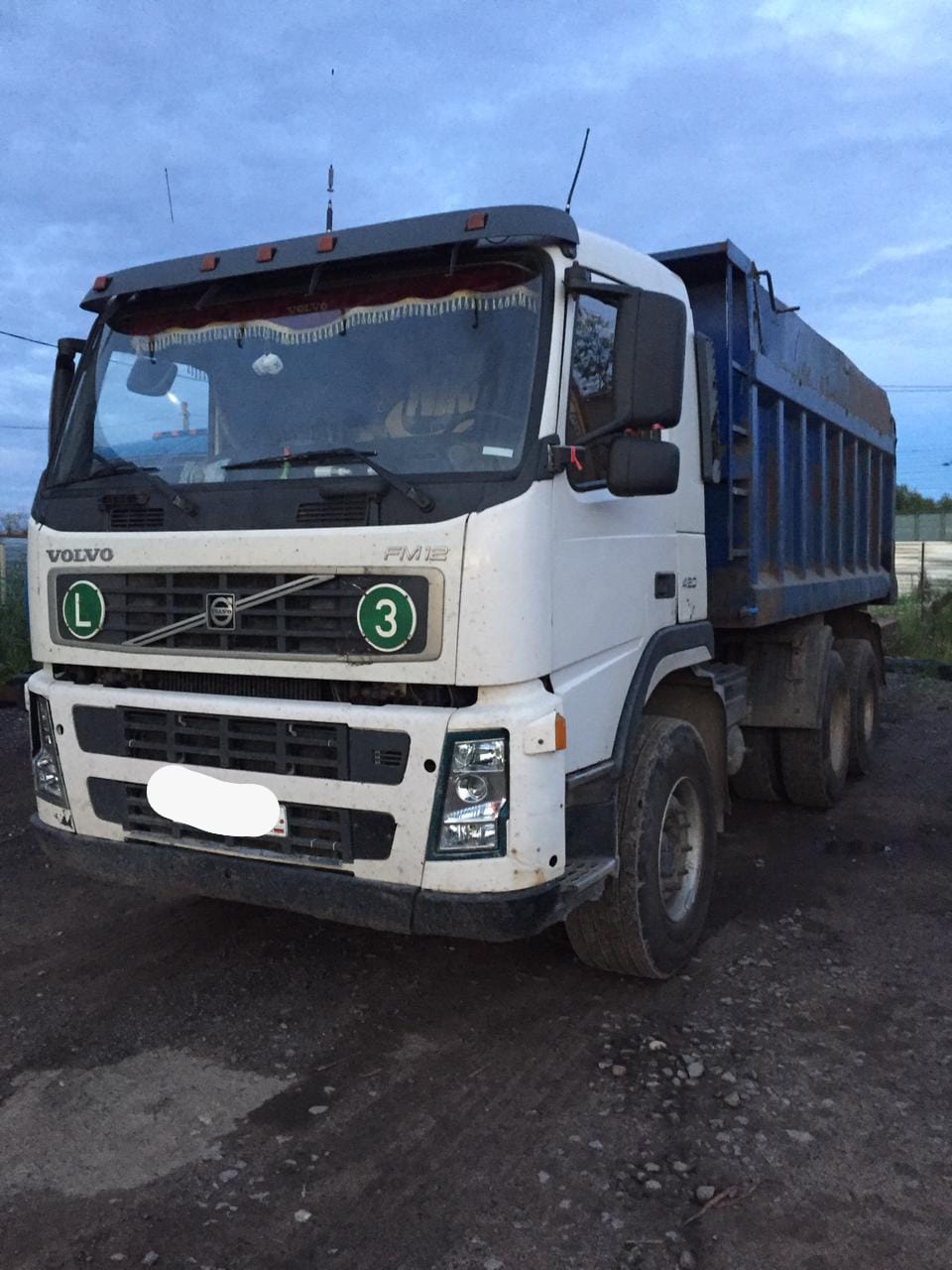 Самосвал 20 кубов. Грузоперевозки 25 тонн.