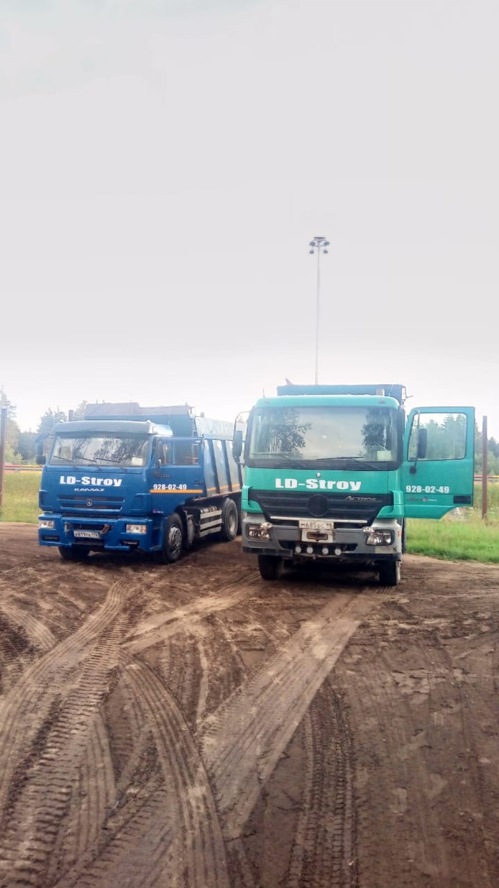 Самосвал аренда. Песок, щебень, земля плодородная