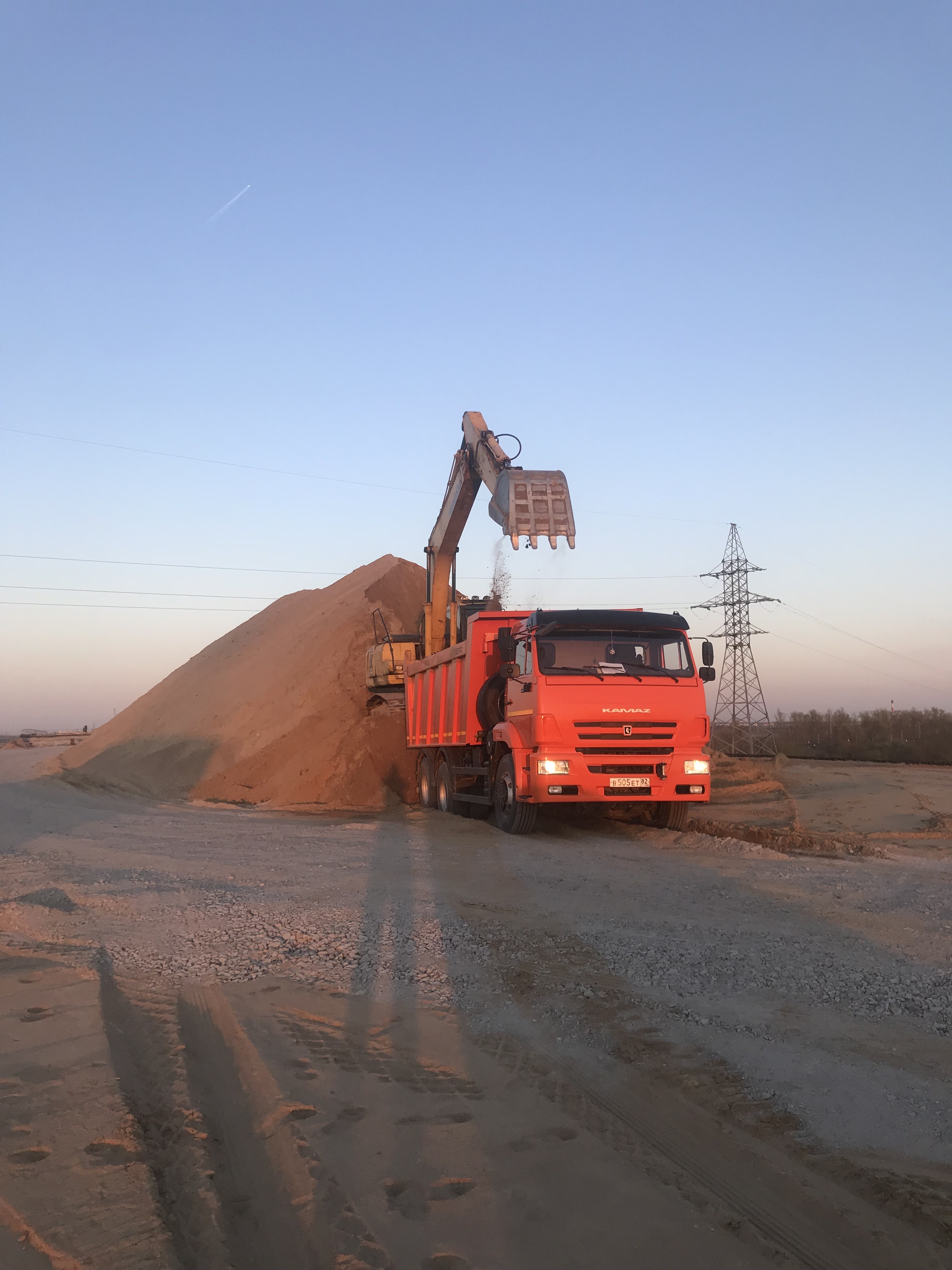 Свободны самосвалы 20м3 , 7шт