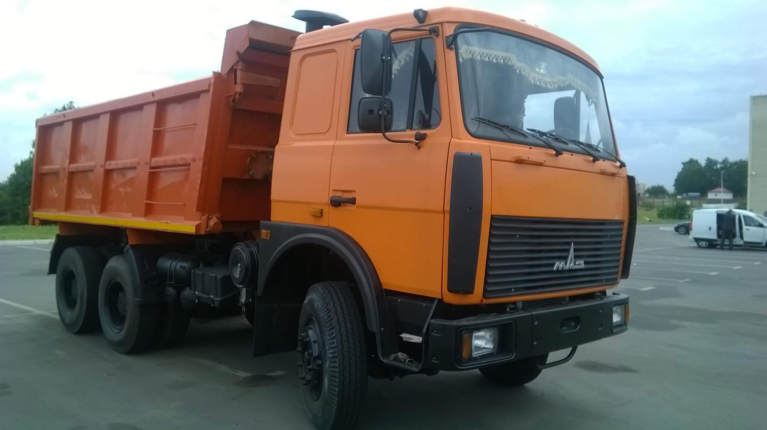 Самосвал аренда. Песок. Перевозка грузов.