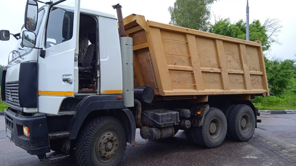 Самосвал.Земля, Песок, щебень. Вывоз грунта.