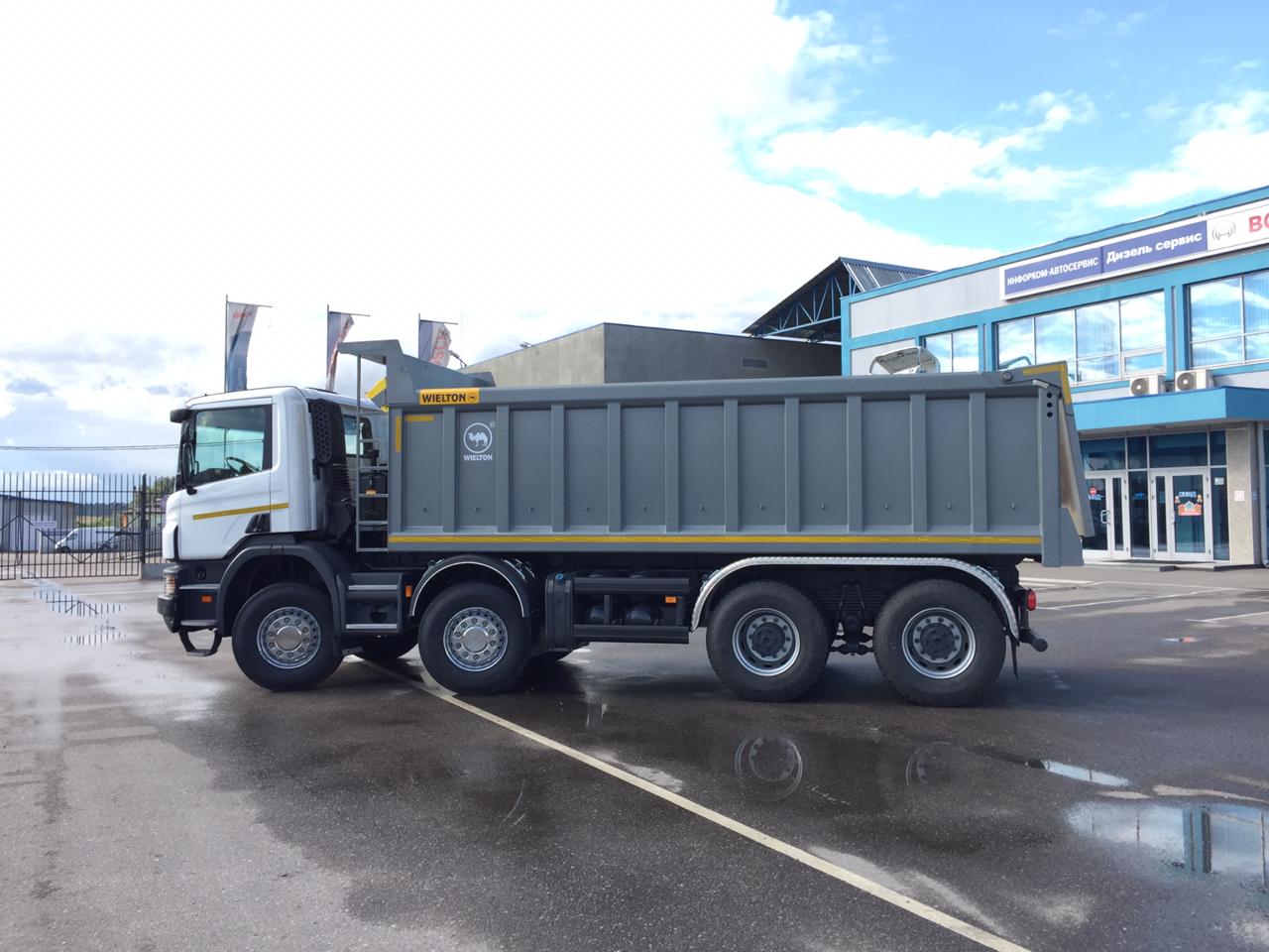 Перевозка инертных материалов самосвалом.