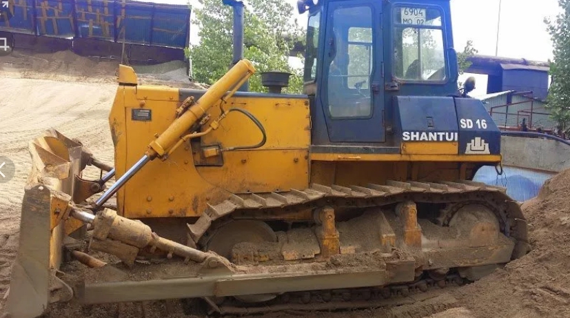 Бульдозер Ефремов от собственника Светлана