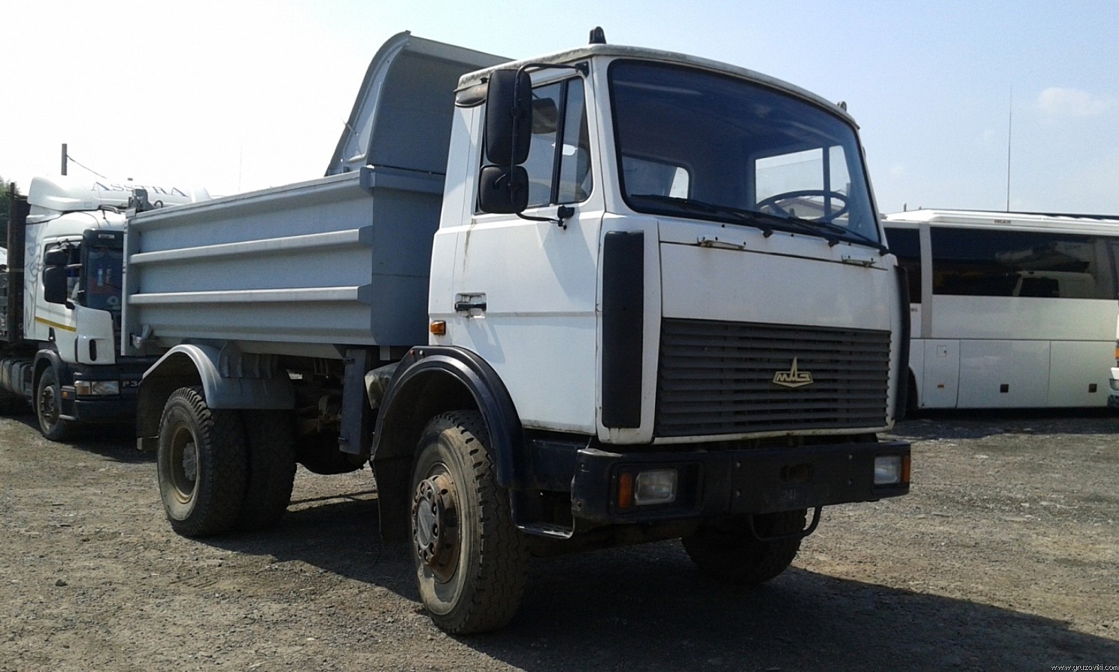 Доставка песок, щебень, земля. Аренда самосвала.