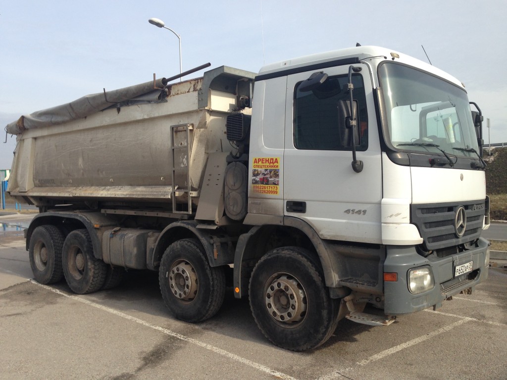 Услуги самосвала Mercedes Actras