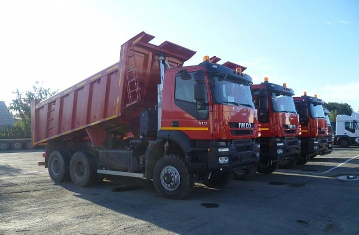 Самосвалы  аренда, услуги Калининград, область