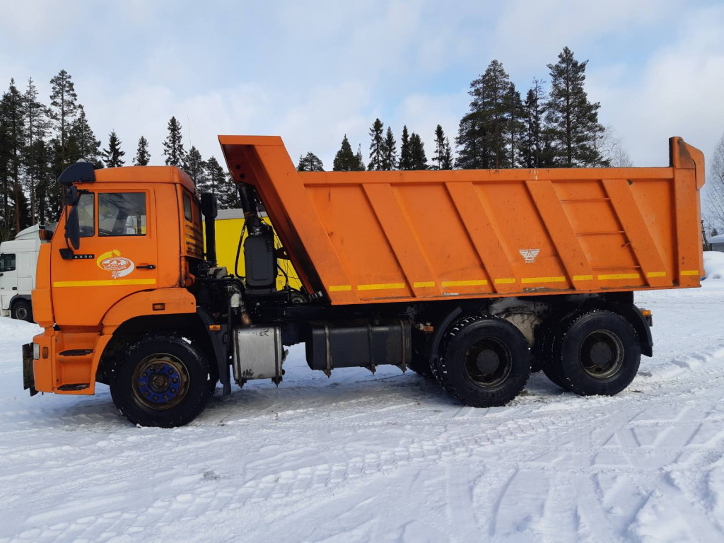 Услуги самосвала. Перевозка стройматериалов.